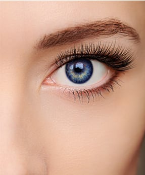 woman with eyebrow lift